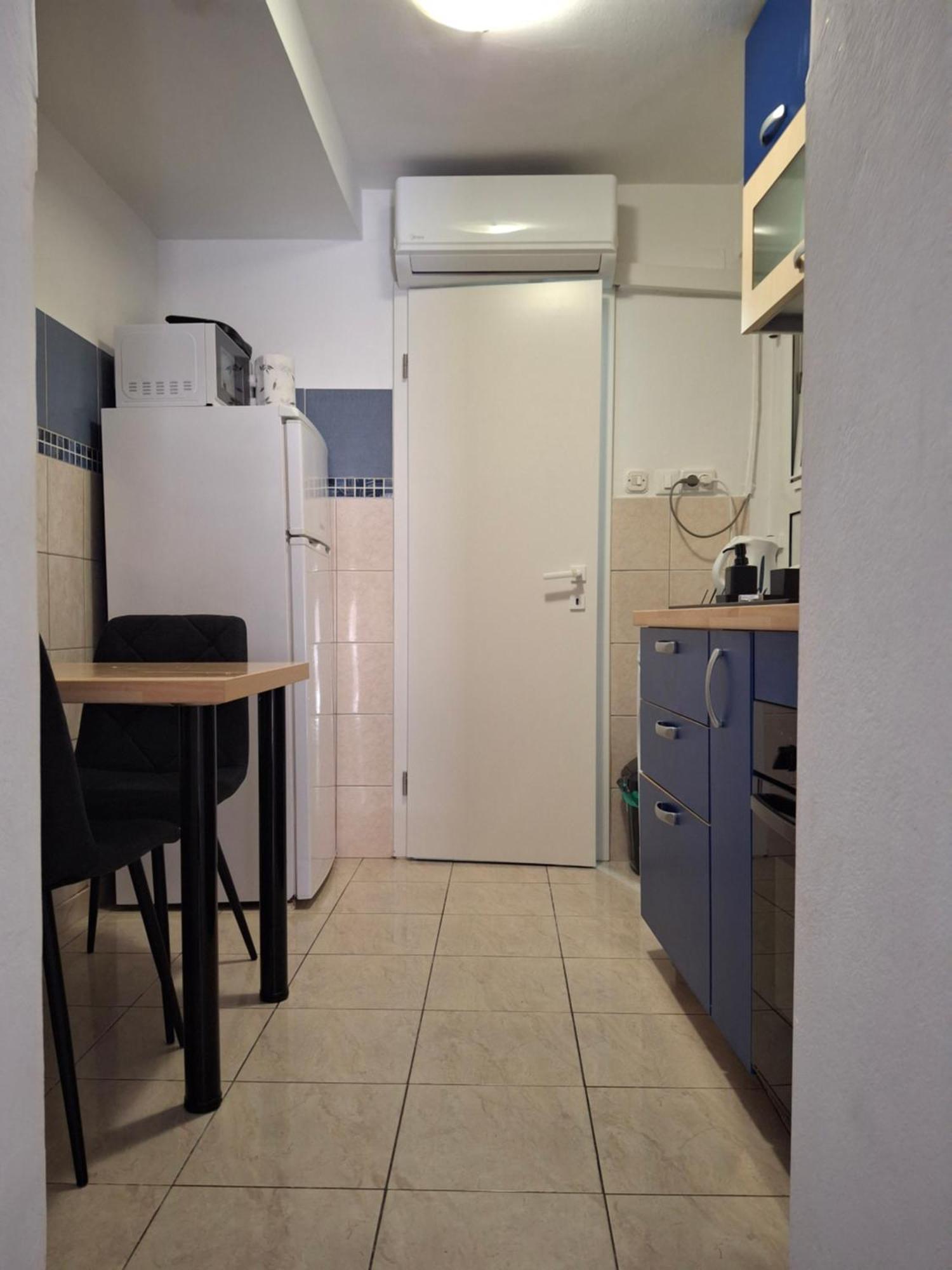 Old Town Apartment Nina 1 Split Exterior photo